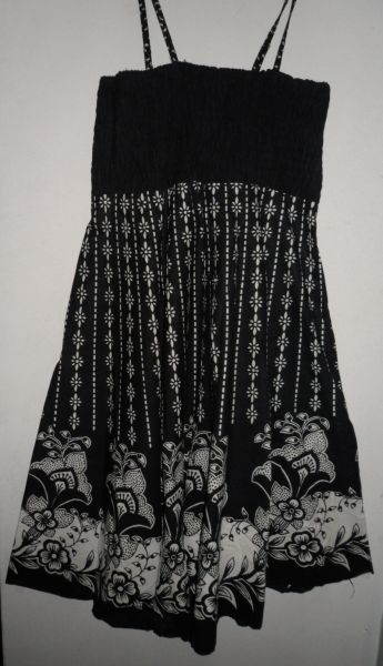 Vestido Preto e Branco